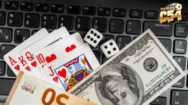 Người chơi cần đảm bảo thông tin cá nhân chính xác để thực hiện lệnh rút tiền an toàn