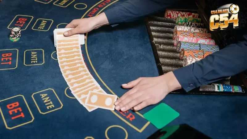 Tìm hiểu cách chơi baccarat cơ bản cho người mới tham gia